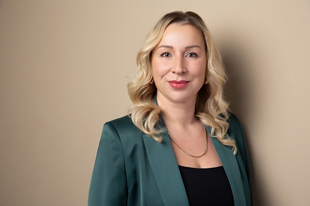 Ansprechpartnerin Servermanagement: Jasmin Arnold